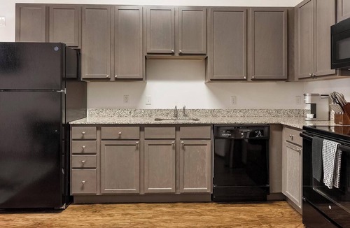 Church Hill Apartment | Landing | Incredible 1BD, Rooftop Lounge