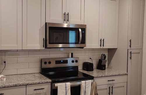 Newberry Apartment | Landing | Incredible 2BD, Pool, Gym