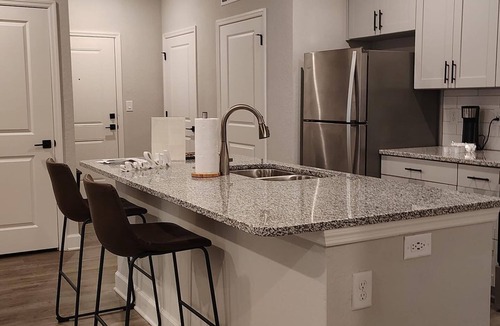 Newberry Apartment | Landing | Incredible 2BD, Pool, Gym