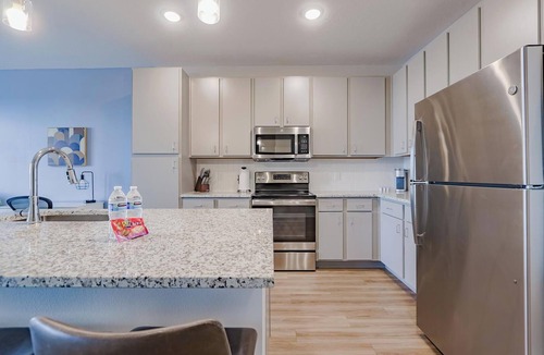 Interchange Square Apartment | Landing | Incredible 2BD, Gym, Game Room