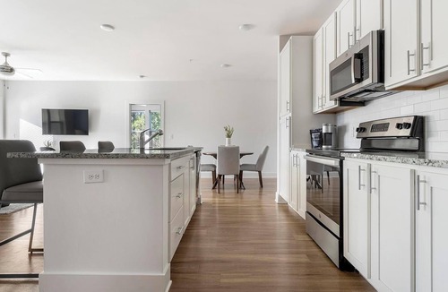 Fort Mill Apartment | Landing | Incredible 2BD, Yoga Studio, Pool