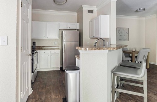 Stockbridge Apartment | Landing | Incredible 2BD, Gym, Clubhouse