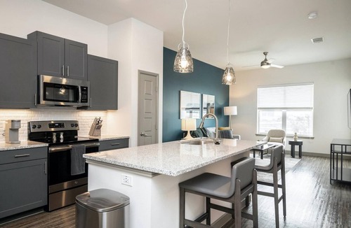 Wimauma Apartment | Landing | Modern 1BD, Clubhouse, Gym