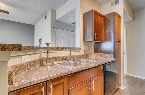 Germantown Apartment | Landing | Modern 1BD, Pool, Gym