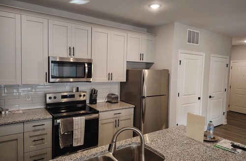Newberry Apartment | Landing | Modern 1BD, Pool, Gym