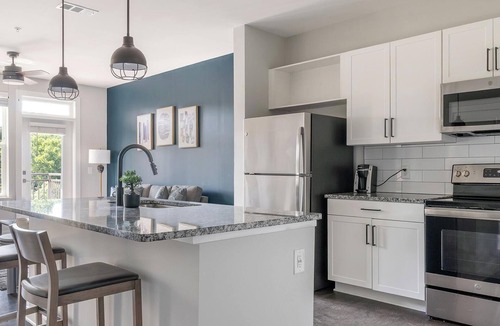 Mableton Apartment | Landing | Modern 1BD, Pool, Gym