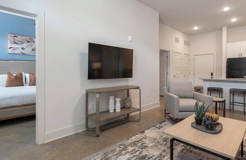 Charlotte Apartment | Landing | Modern 2BD, Gym, Clubhouse