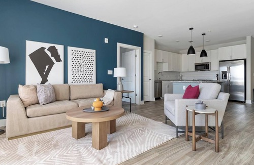 Matthews Apartment | Landing | Modern 2BD, Pool, Gym
