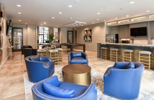 New Pathways Apartment | Landing | Modern 2BD, Pool, Gym