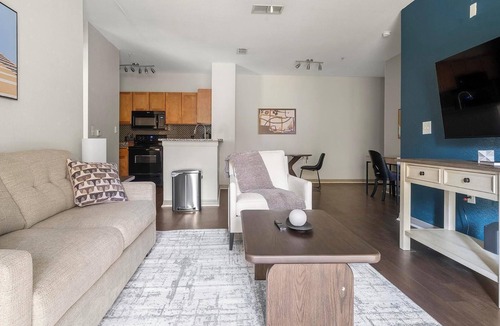Gainesville Apartment | Landing | Modern 2BD, Clubhouse, Gym