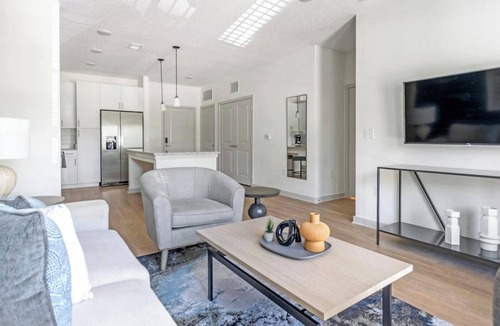 Jacksonville Apartment | Landing | Modern 2BD, Gym, Clubhouse