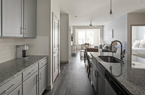 Murfreesboro Apartment | Landing | Modern 2BD, Gym, Clubhouse