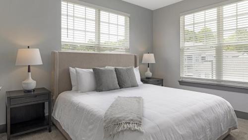 Flowery Branch Apartment | Landing - Modern Apartment with Amazing Amenities (ID9684X38)
