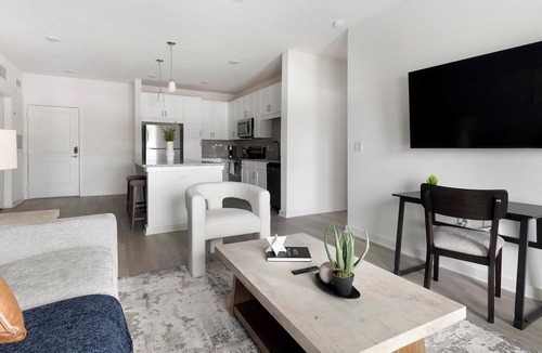 Northside Apartment | Landing | Spectacular 2BD, Gym, Clubhouse