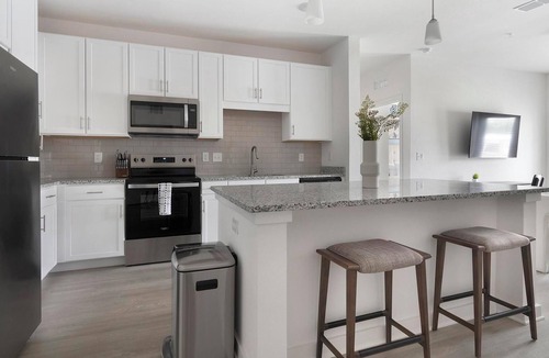 Northside Apartment | Landing | Spectacular 2BD, Gym, Clubhouse