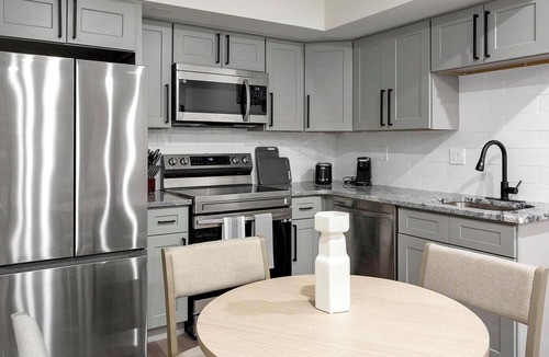 Spruce Hill Apartment | Landing | Spectacular 2BD, Clubhouse, Gym