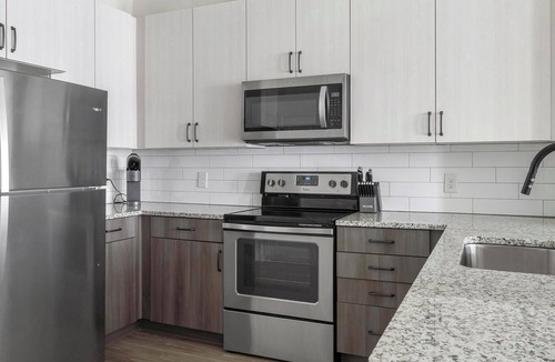 Mableton Apartment | Landing | Spectacular 1BD, Rooftop Lounge, Gym