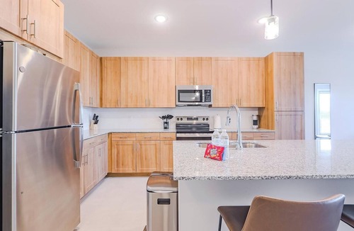 Interchange Square Apartment | Landing | Spectacular 1BD, Clubhouse, Gym