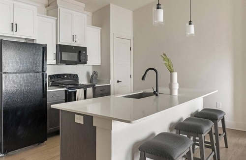 Asheville Apartment | Landing | Spectacular 2BD, Clubhouse, Gym