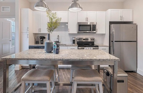 Florida Center Apartment | Landing | Spectacular 2BD, Game Room, Gym