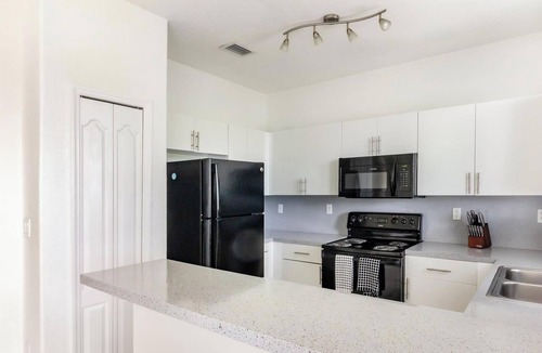 Homestead Apartment | Landing | Spectacular 3BD, Pool