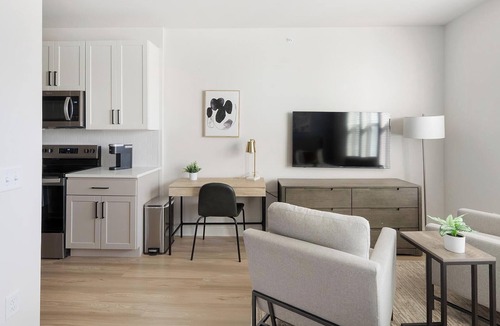 Downtown Knoxville Apartment | Landing | Spectacular Studio, Game Room, Gym