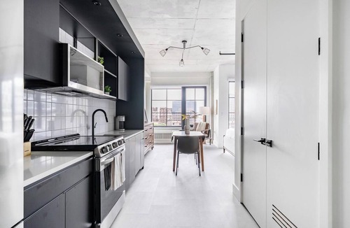 Ironbound District Apartment | Landing | Spectacular Studio, Gym