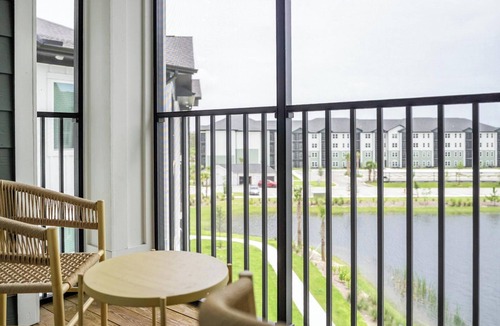 Fort Myers Apartment | Landing | Spectacular 1BD, Pool, Clubhouse