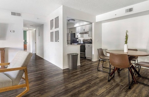 Fruitville Apartment | Landing | Spectacular 2BD, Gym, Clubhouse