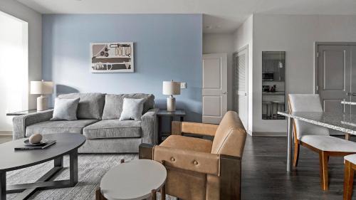 Murfreesboro Apartment | Landing Spectacular 2BD Gym Clubhouse