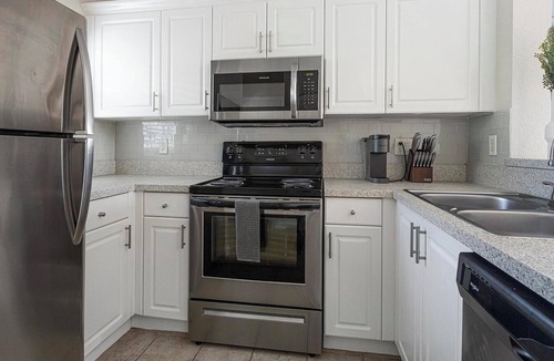 North Port Apartment | Landing | Spectacular 1BD, Courtyard, Tennis Court