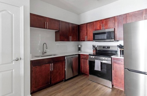 Southside Apartment | Landing | Stunning 1BD, Clubhouse