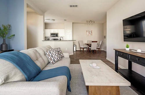 Murfreesboro Apartment | Landing | Stunning 1BD, Gym, Clubhouse