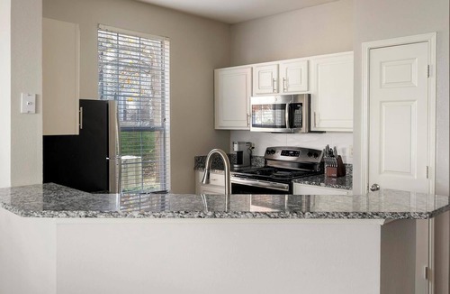 Murfreesboro Apartment | Landing | Stunning 1BD, Gym, Clubhouse