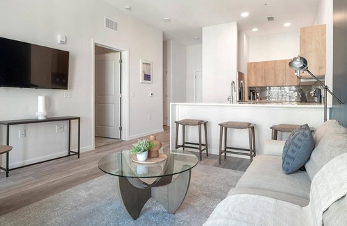 Florida Center Apartment | Landing | Stunning 1BD, Clubhouse, Gym
