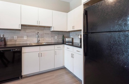 Pinch District Apartment | Landing | Stunning 1BD, Rooftop Lounge, Gym