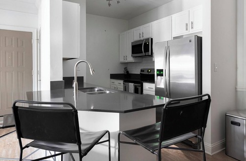 Buckhead Apartment | Landing | Stunning 1BD, Tennis Court, Yoga Studio