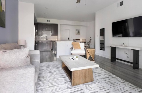 Fort Myers River District Apartment | Landing | Stunning 1BD, Yoga Studio