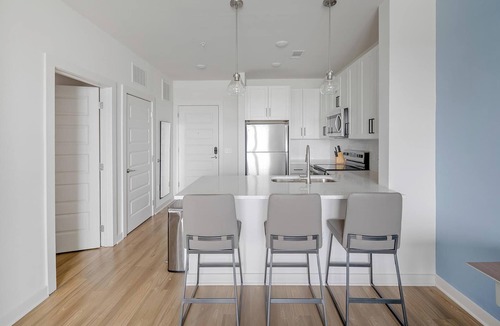 Downtown Knoxville Apartment | Landing | Stunning 1BD, Pool, Game Room