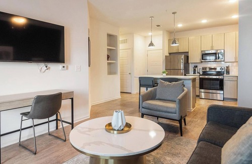 Cordova Apartment | Landing | Stunning 1BD, Yoga Studio, Gym