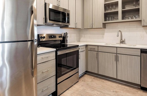 Cordova Apartment | Landing | Stunning 1BD, Yoga Studio, Gym
