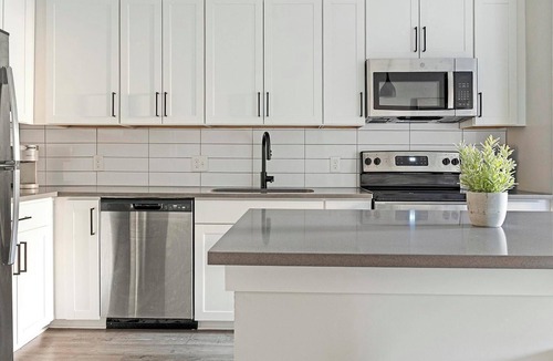 Sugar Hill Apartment | Landing | Stunning 1BD, Yoga Studio, Pool