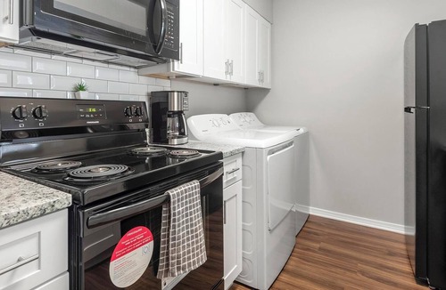 Cordova Apartment | Landing | Stunning 2BD, Clubhouse, Game Room
