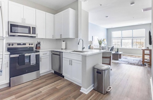 Raritan Apartment | Landing | Stunning 2BD, Game Room, Courtyard