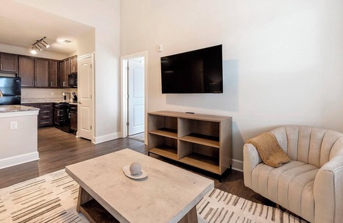 Greer Apartment | Landing | Stunning 2BD, Pool, Clubhouse