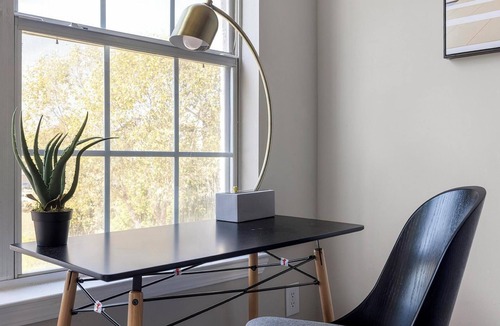 McDonough Apartment | Landing | Stunning 2BD, Yoga Studio, Tennis Court