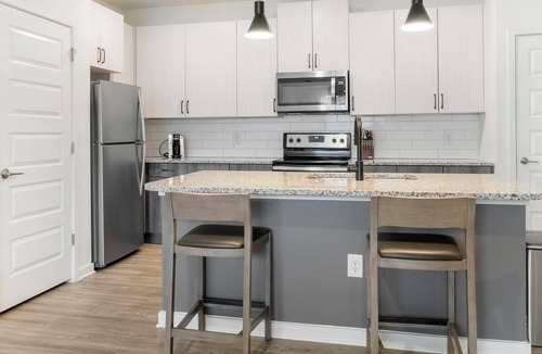 Mableton Apartment | Landing | Stunning 2BD, Yoga Studio, Gym