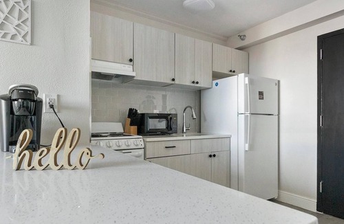 St. Petersburg Apartment | Landing | Stunning 1BD, Courtyard, Clubhouse