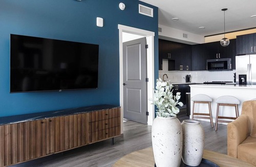 St. Petersburg - Clearwater Apartment | Landing | Stunning 2BD, Gym