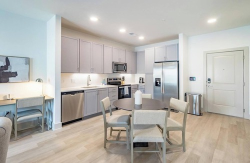 Santa Rosa Beach Apartment | Landing | Stylish 1BD, Gym, Yoga Studio